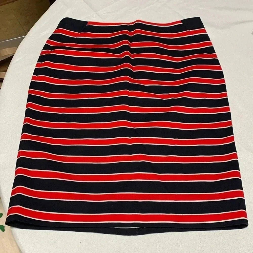 LIMITED Women’s Skirt, Excellent Condition.